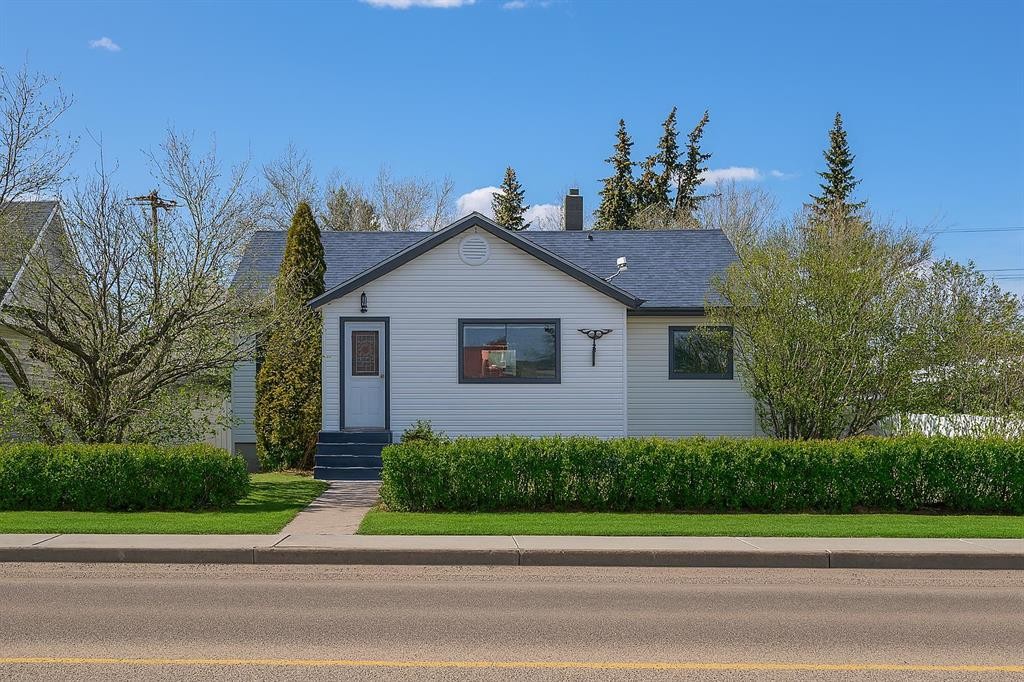 4936 49 Street, Hardisty, AB - Outdoor