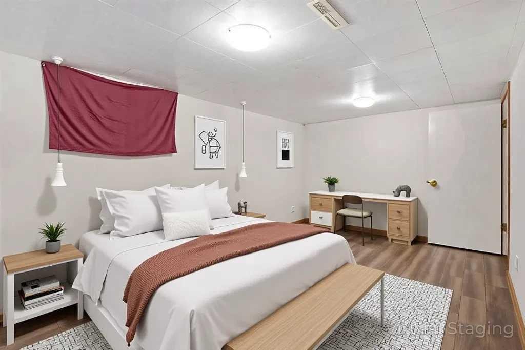 4936 49 Street, Hardisty, AB - Indoor Photo Showing Bedroom