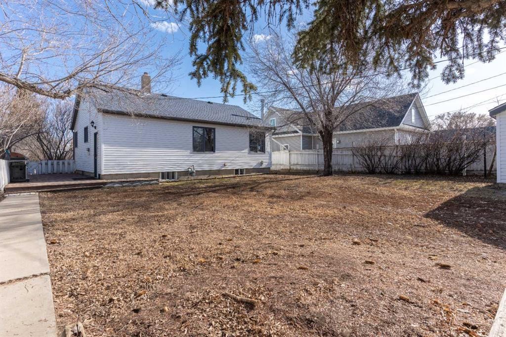4936 49 Street, Hardisty, AB - Outdoor