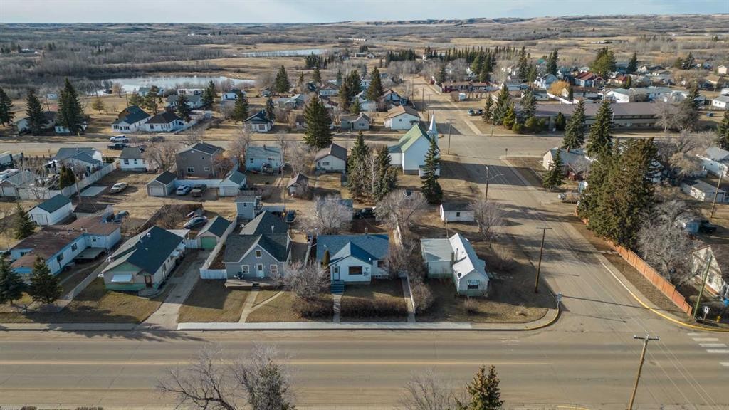 4936 49 Street, Hardisty, AB - Outdoor With View