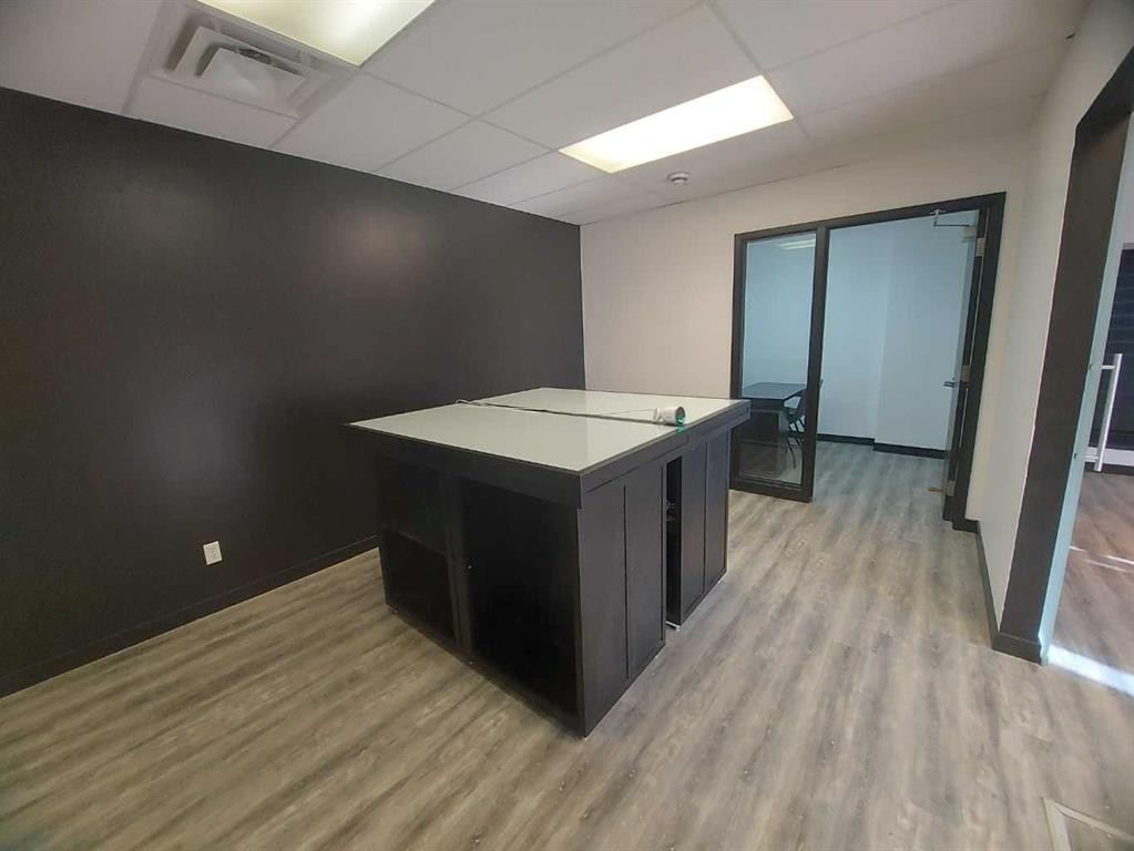 1-4418 50 Avenue, Red Deer, AB