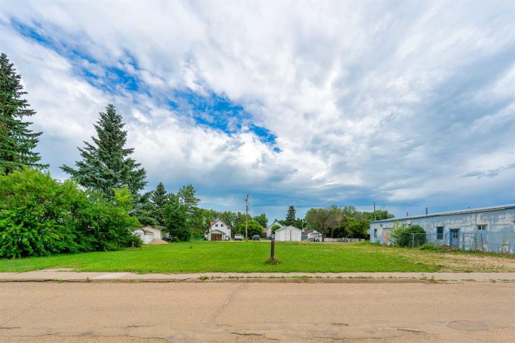 5124 53 Avenue, Viking, AB