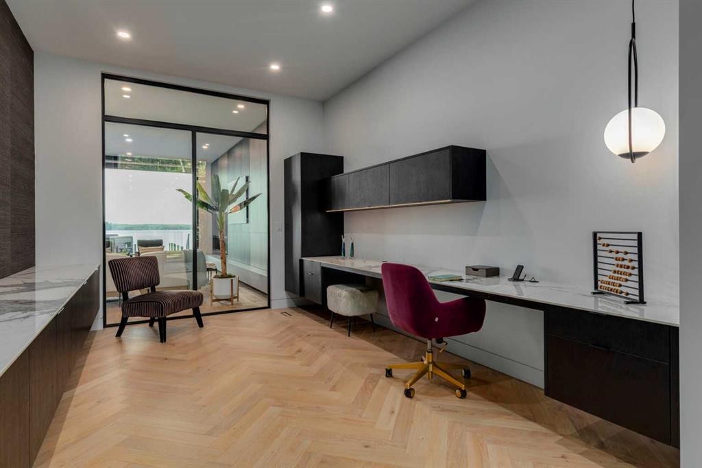 71 Birchcliff Road, Birchcliff, AB - Indoor Photo Showing Office