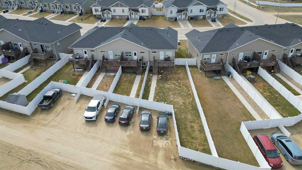 1-13 Athens Road, Blackfalds, AB - With View