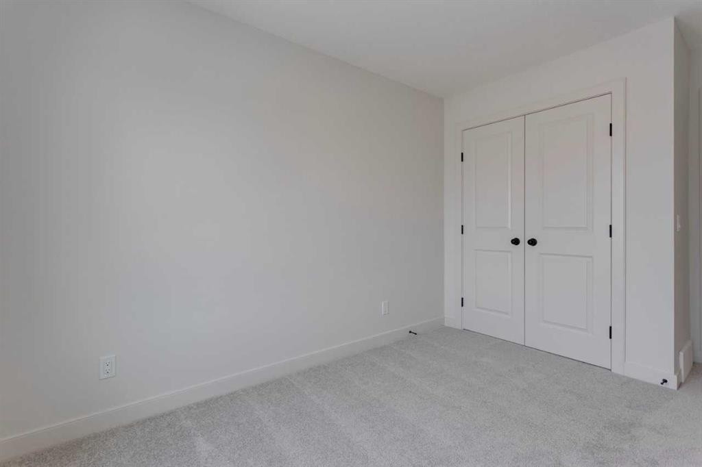 21 Bayview Mews Sw, Airdrie, AB - Indoor Photo Showing Other Room