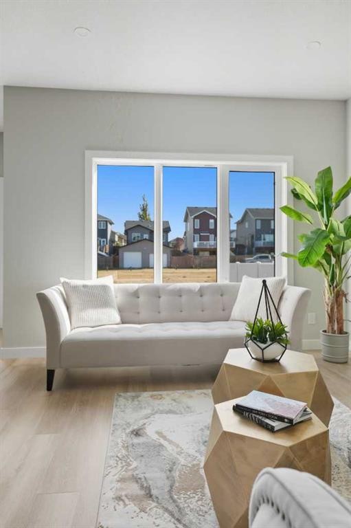114 Palmer Circle, Blackfalds, AB - Indoor Photo Showing Living Room