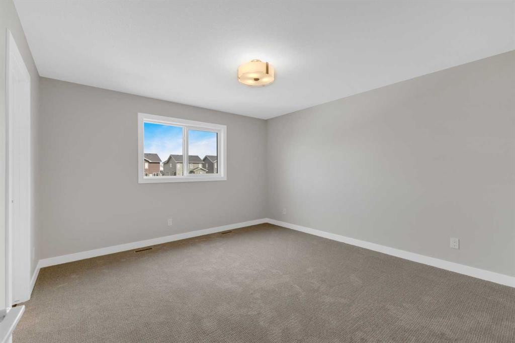 114 Palmer Circle, Blackfalds, AB - Indoor Photo Showing Other Room