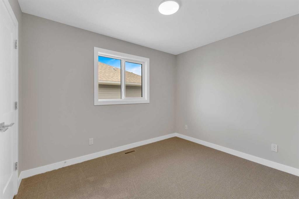 114 Palmer Circle, Blackfalds, AB - Indoor Photo Showing Other Room