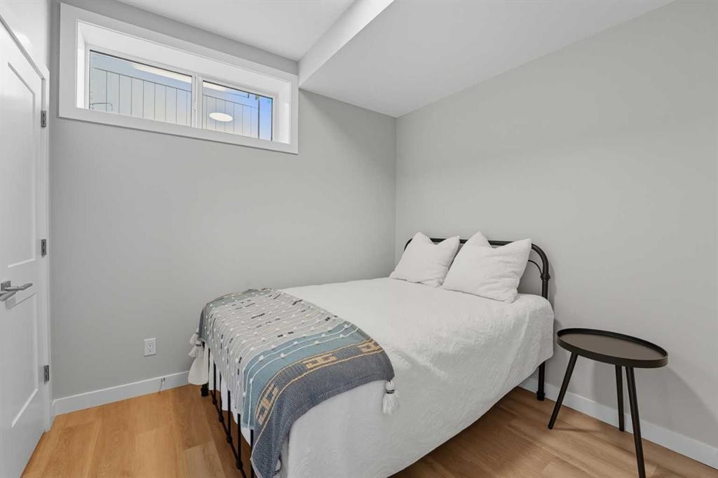 114 Palmer Circle, Blackfalds, AB - Indoor Photo Showing Bedroom