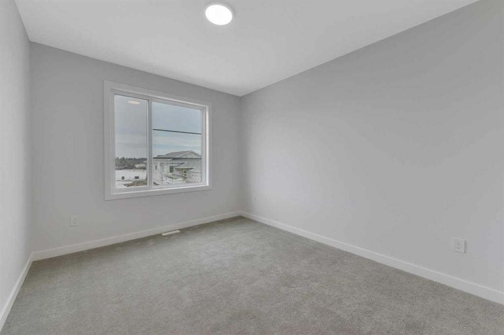 47 Everson Close, Red Deer, AB - Indoor Photo Showing Other Room