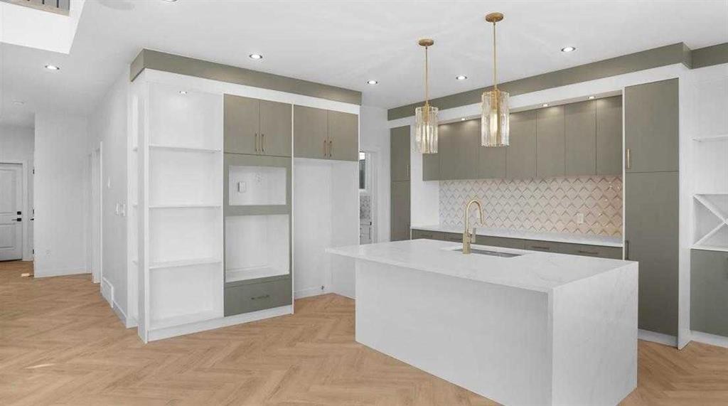 47 Everson Close, Red Deer, AB - Indoor Photo Showing Kitchen With Upgraded Kitchen