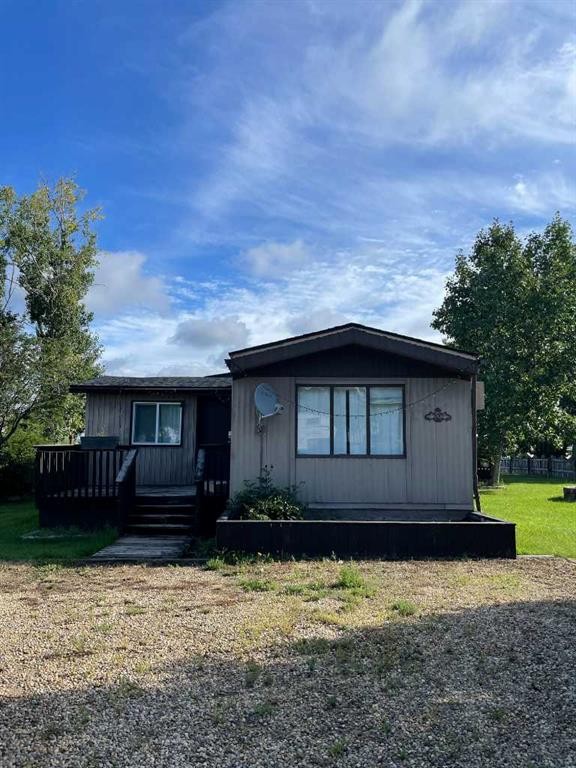 202 Railway Avenue, Veteran, AB - Outdoor