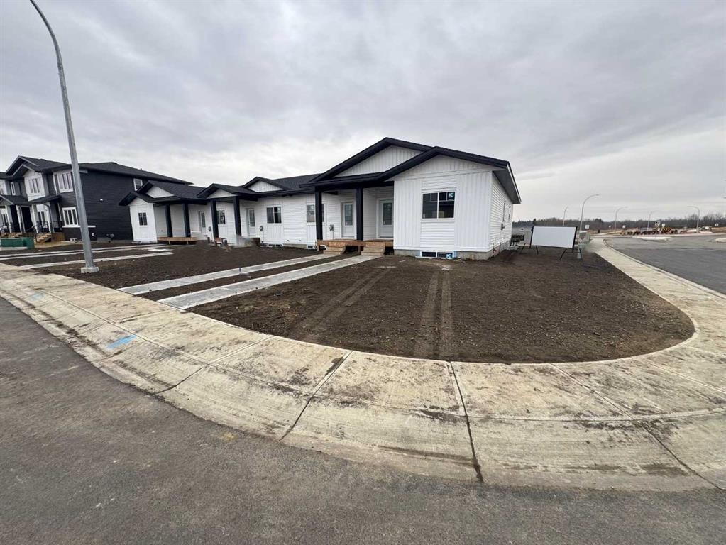 3 Gray Close, Sylvan Lake, AB - Outdoor