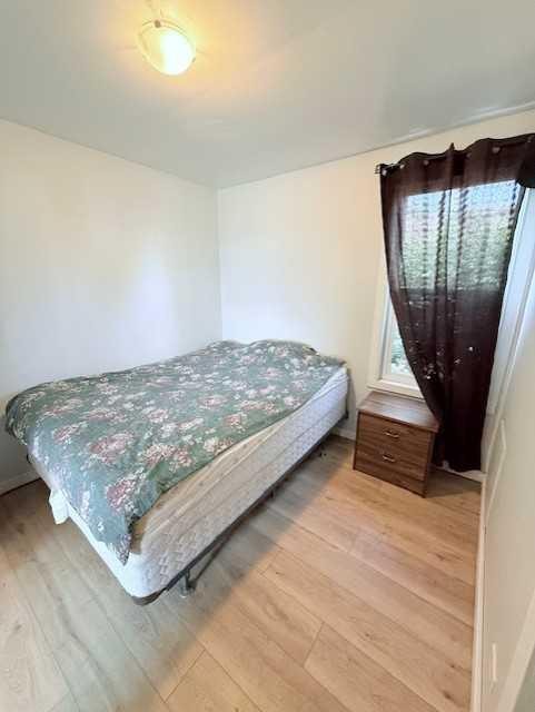 5040 51 Street, Hardisty, AB - Indoor Photo Showing Bedroom