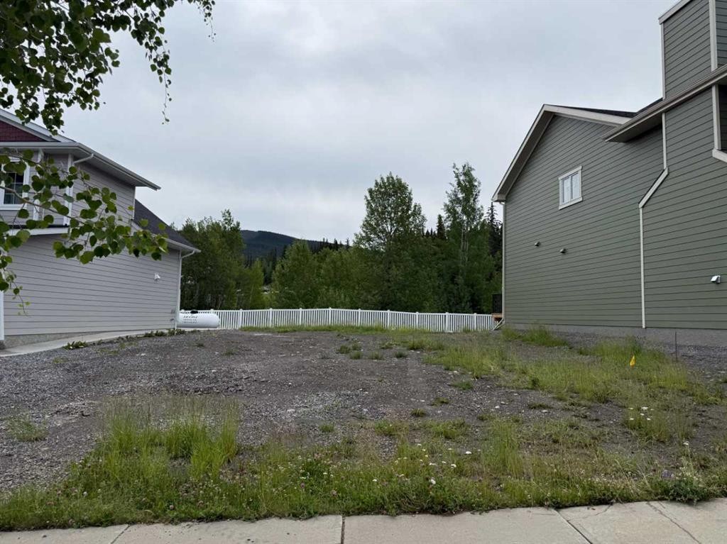 331 Elizabeth Avenue, Nordegg, AB