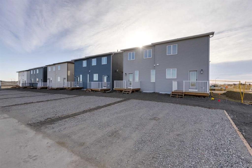 8546 Huxbury Drive Ne, Calgary, AB - Outdoor