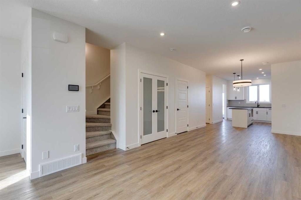 8546 Huxbury Drive Ne, Calgary, AB - Indoor