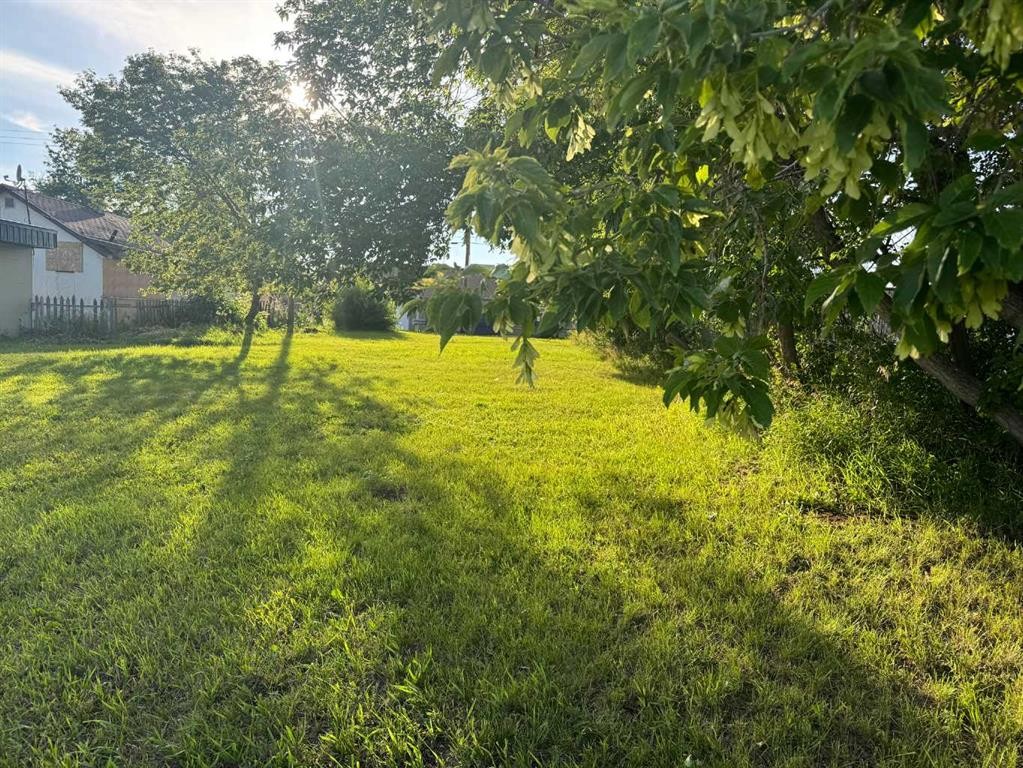 4704 50 Street, Ponoka, AB