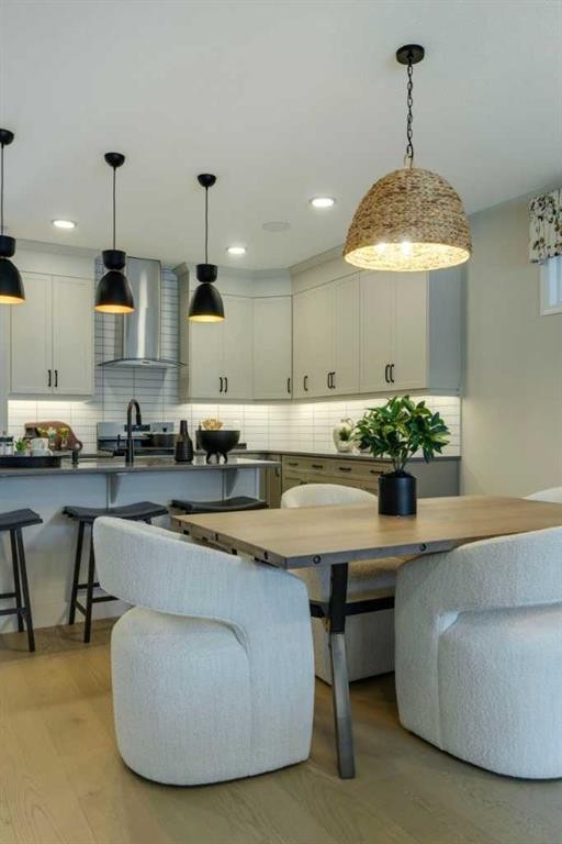 174 Mitchell Road Nw, Calgary, AB - Indoor