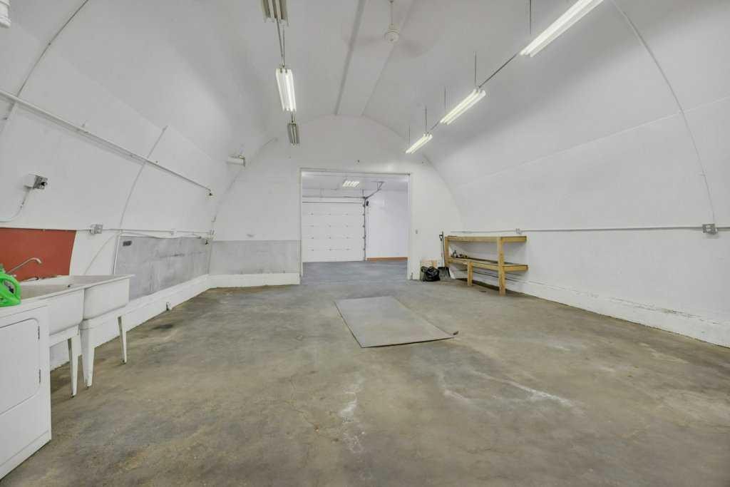 7 Industrial Drive, Sylvan Lake, AB