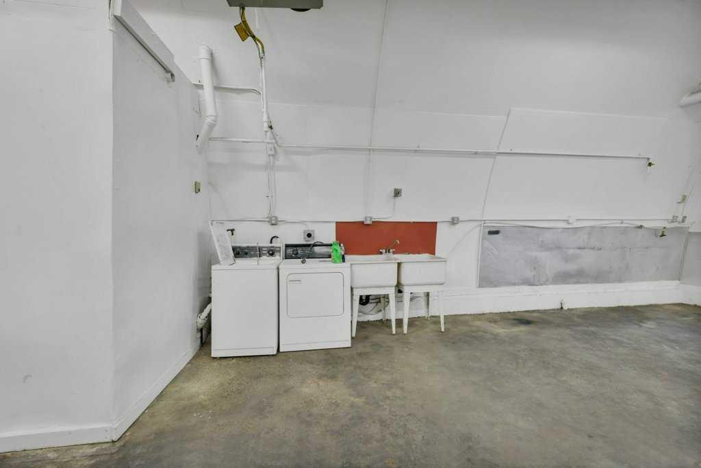 7 Industrial Drive, Sylvan Lake, AB