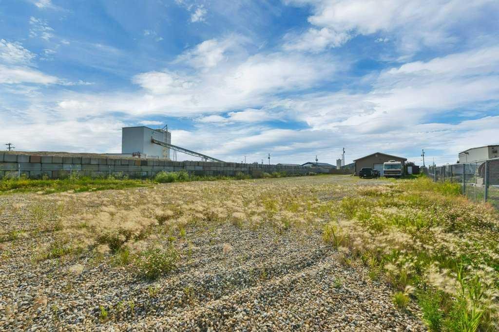 7 Industrial Drive, Sylvan Lake, AB