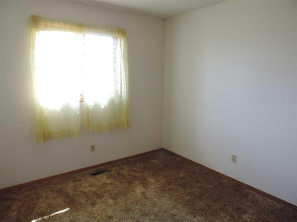 4737 54 Avenue, Rimbey, AB - Indoor Photo Showing Other Room