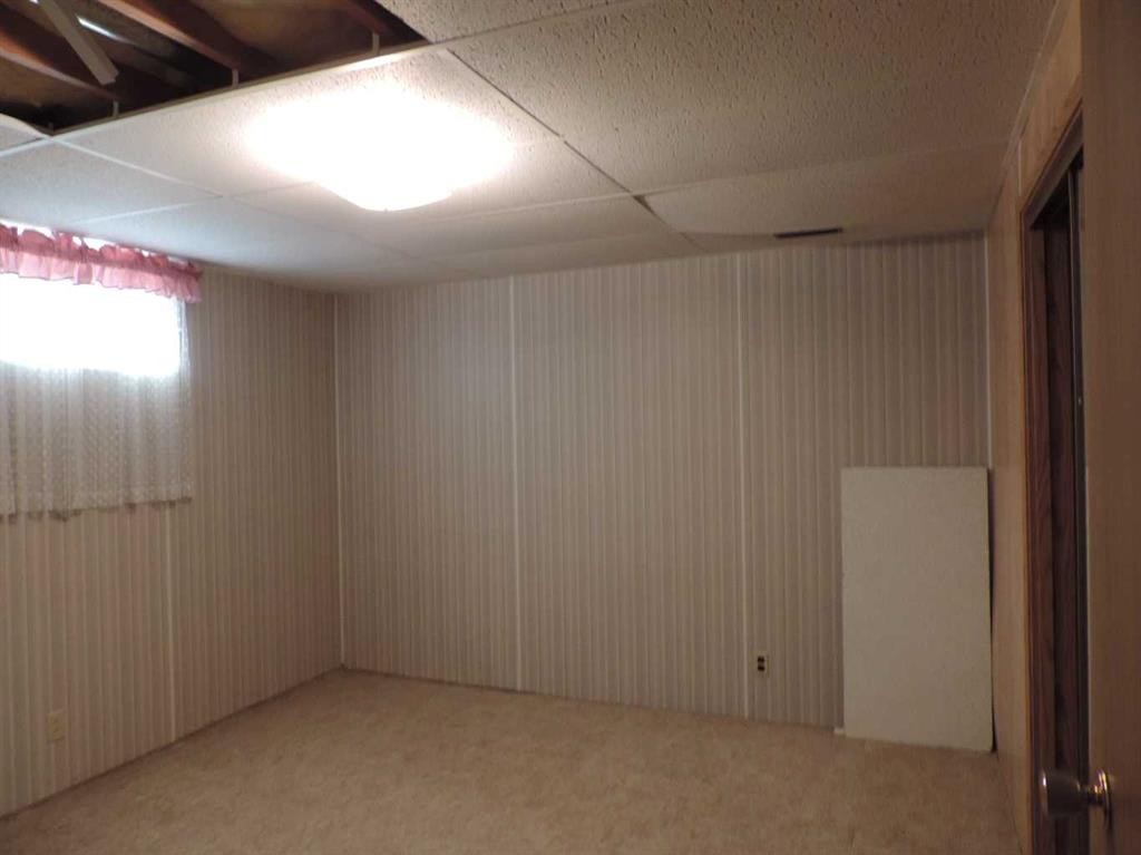 4737 54 Avenue, Rimbey, AB - Indoor Photo Showing Other Room