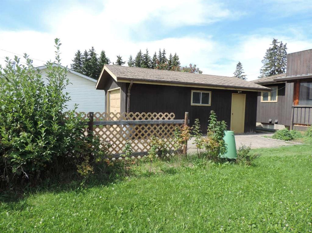 4737 54 Avenue, Rimbey, AB - Outdoor