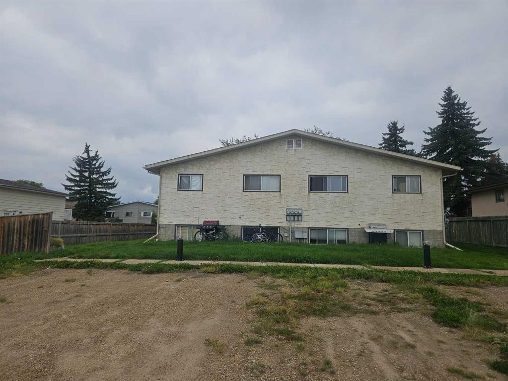 43 Nyberg Avenue, Red Deer, AB - Outdoor