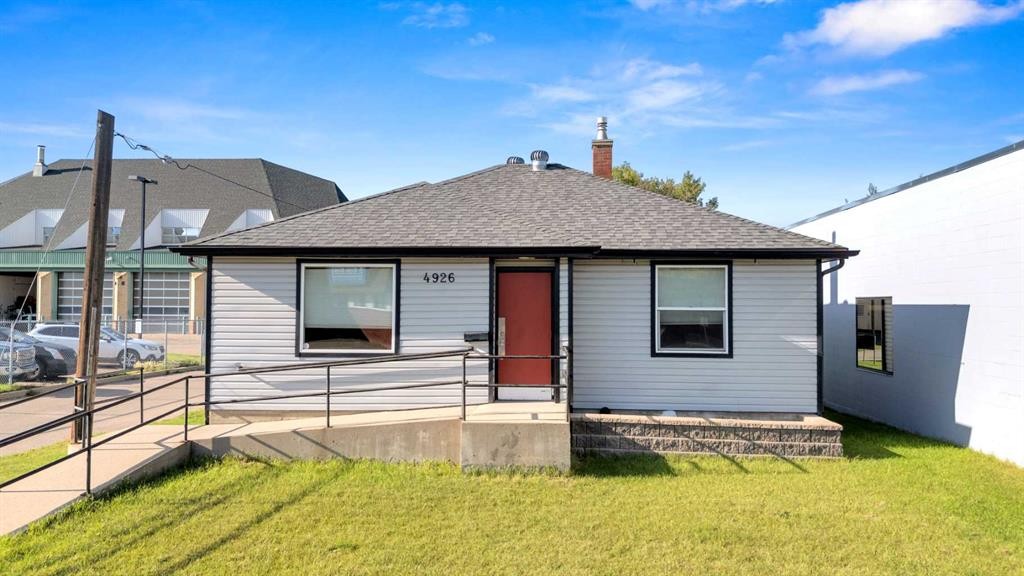 4926 45 Street, Red Deer, AB