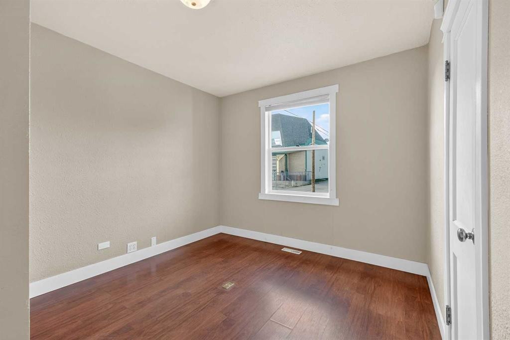 4926 45 Street, Red Deer, AB