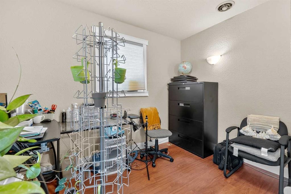 4926 45 Street, Red Deer, AB