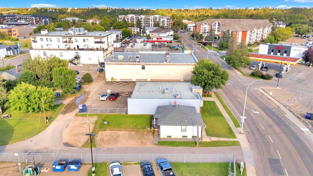 4926 45 Street, Red Deer, AB