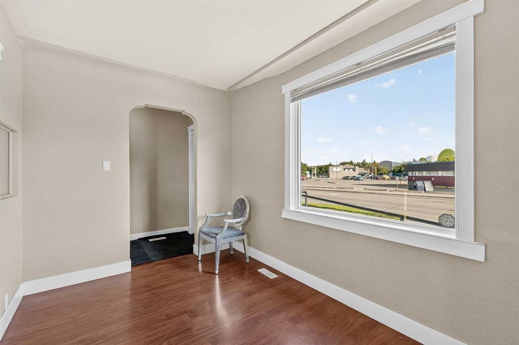 4926 45 Street, Red Deer, AB