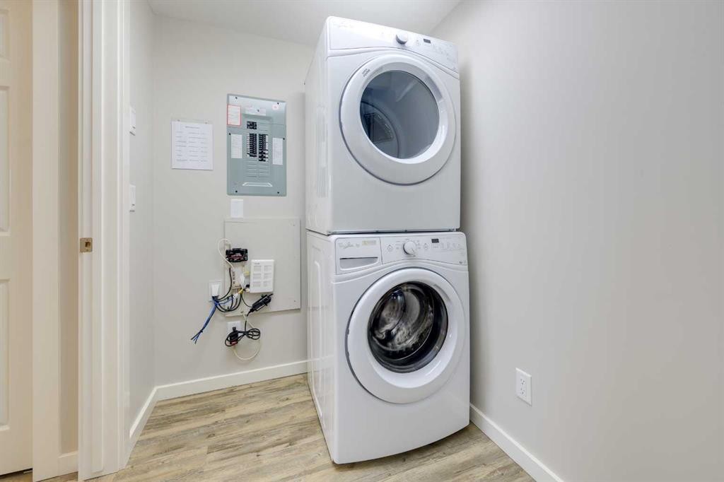 D3-5300 Vista Trail, Blackfalds, AB - Indoor Photo Showing Laundry Room
