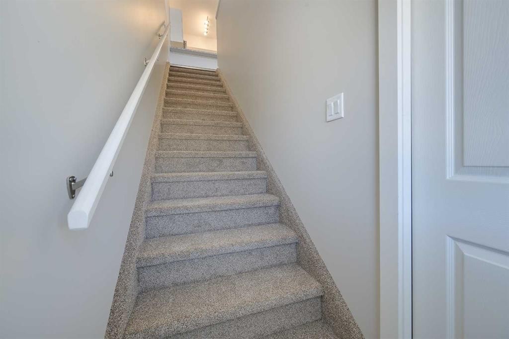 D3-5300 Vista Trail, Blackfalds, AB - Indoor Photo Showing Other Room