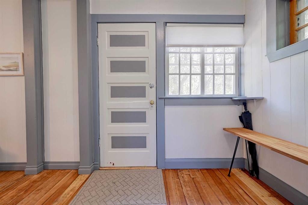 4738 50 Street East, Sylvan Lake, AB - Indoor Photo Showing Other Room