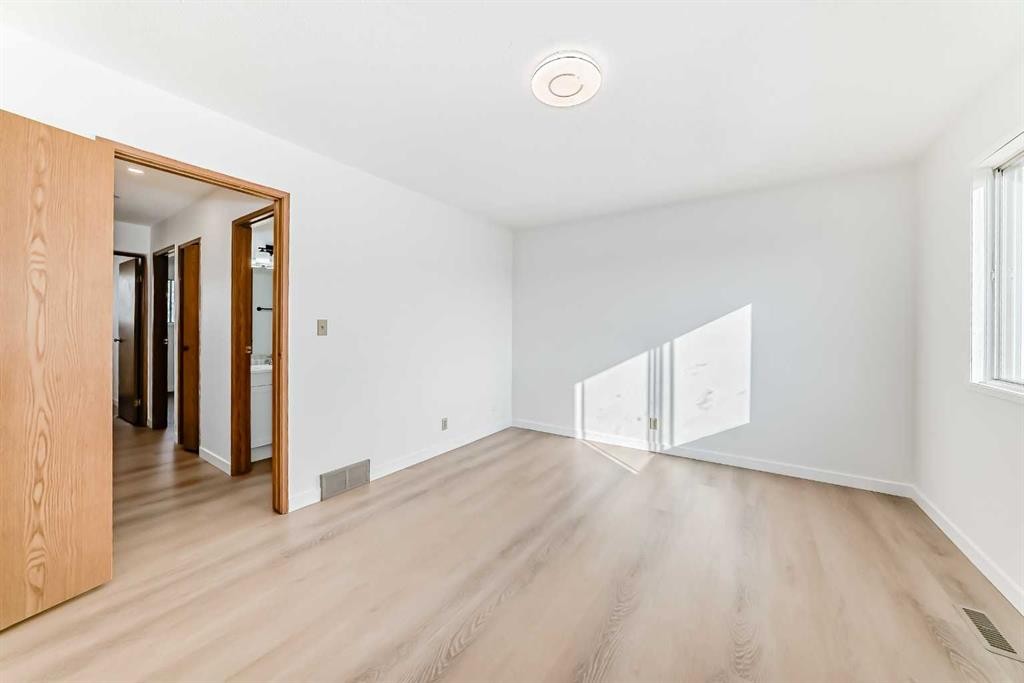 7352 59 Avenue, Red Deer, AB - Indoor Photo Showing Other Room