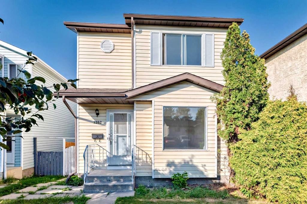 7352 59 Avenue, Red Deer, AB - Outdoor