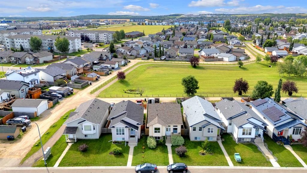 21 Hunter Road, Sylvan Lake, AB - Outdoor With View