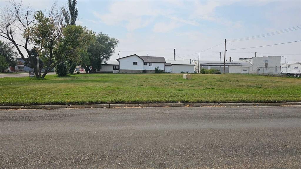 5010 52 Street, Castor, AB