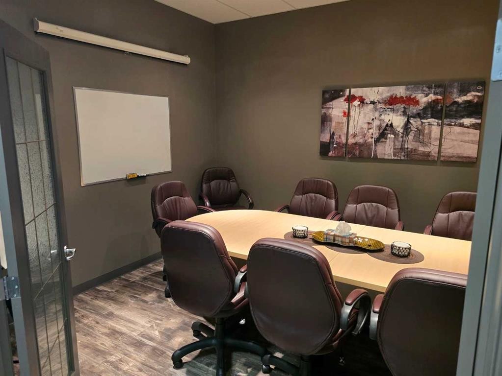 1-5108 52 Street, Red Deer, AB