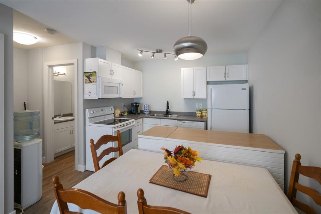 G-5220 41 Street, Camrose, AB - Indoor Photo Showing Kitchen With Double Sink