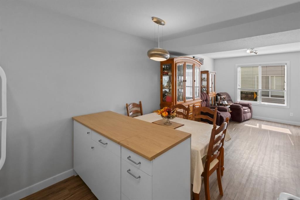 G-5220 41 Street, Camrose, AB - Indoor Photo Showing Other Room