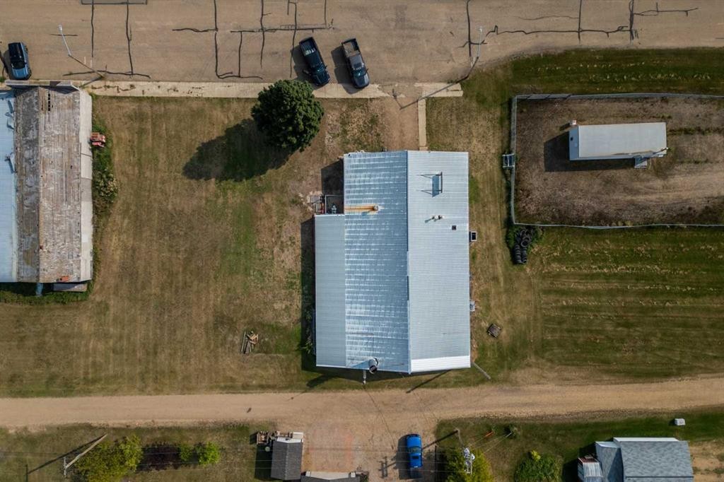 5002 50 Street, Strome, AB