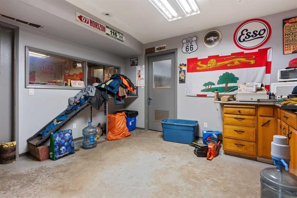 5002 50 Street, Strome, AB