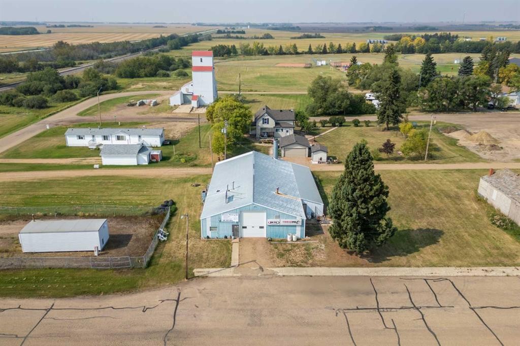 5002 50 Street, Strome, AB
