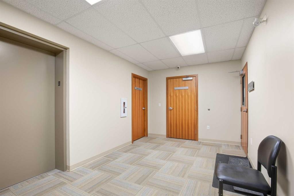 5007 46 Street, Sylvan Lake, AB