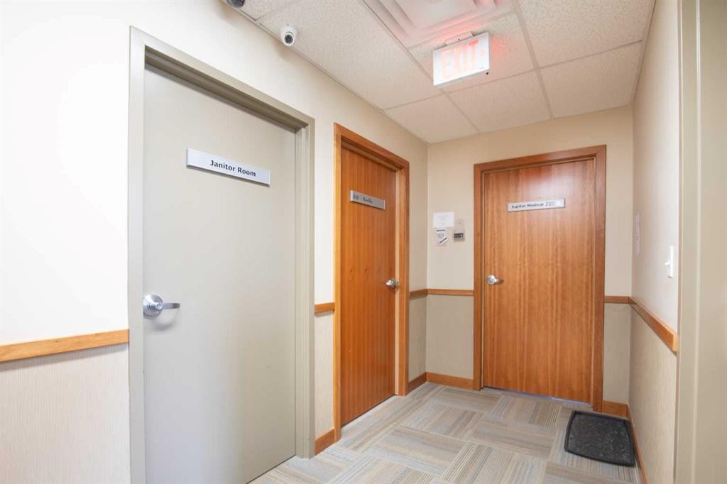 5007 46 Street, Sylvan Lake, AB